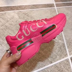Gucci logo sneakers